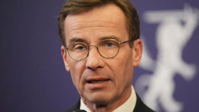 Der schwedische Regierungschef Kristersson will vorsätzliche Beschädigungen an Unterseekabeln in der Ostsee nicht dulden. (Archivbild) (Foto: Sergei Grits/AP/dpa)