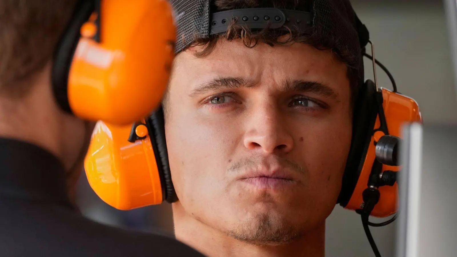 Er fährt die Bestzeit vorm Qualifying.  (Foto: Darko Bandic/AP/dpa)