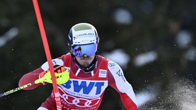 Siegte in Wengen: Manuel Feller. (Foto: Jean-Christophe Bott/KEYSTONE/dpa)