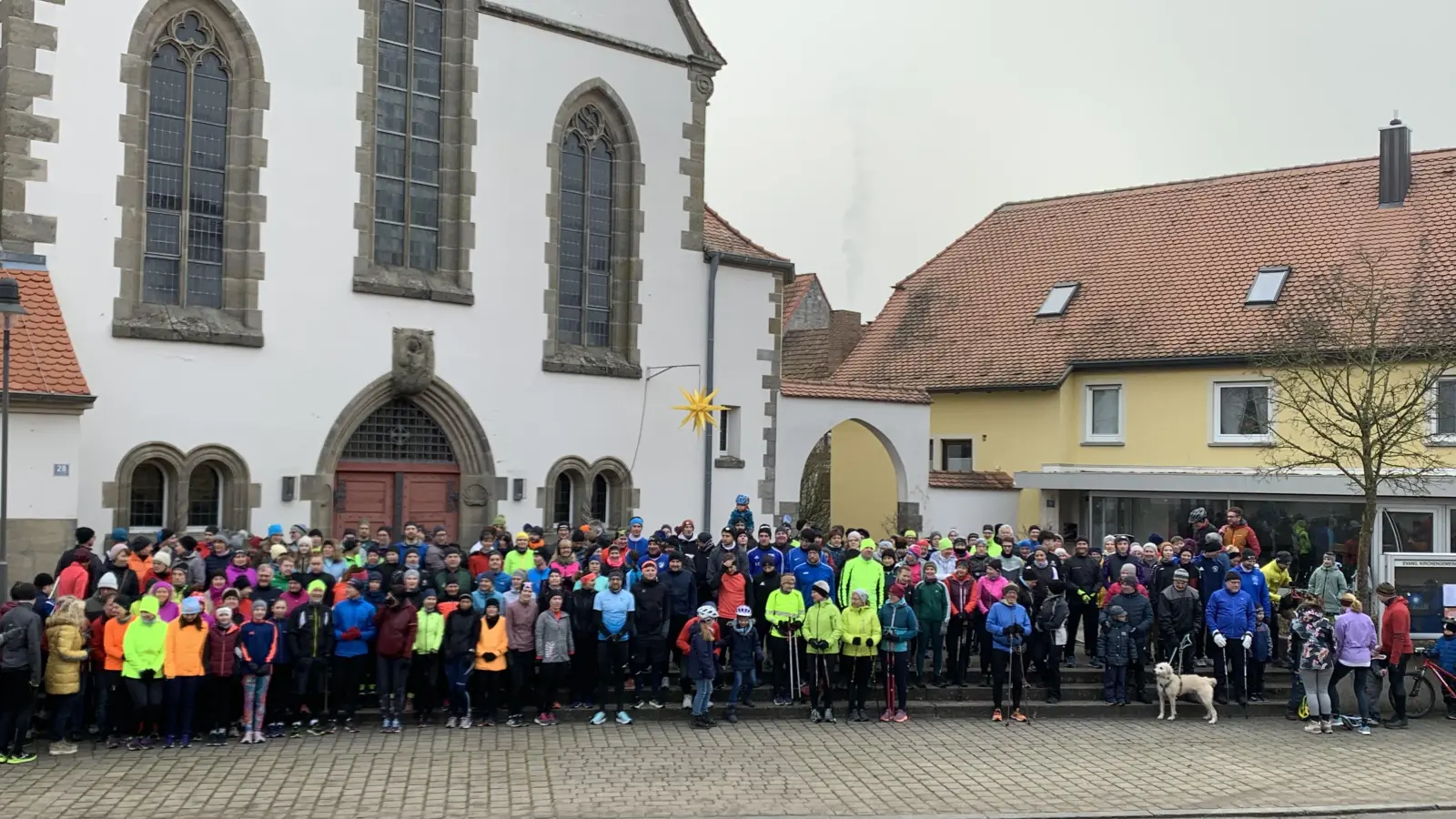 Beim Wiesether Wenzeslauf gingen diesmal über 200 Teilnehmerinnen und Teilnehmer für den guten Zweck auf die Strecken. (Foto: Ute Gröner)