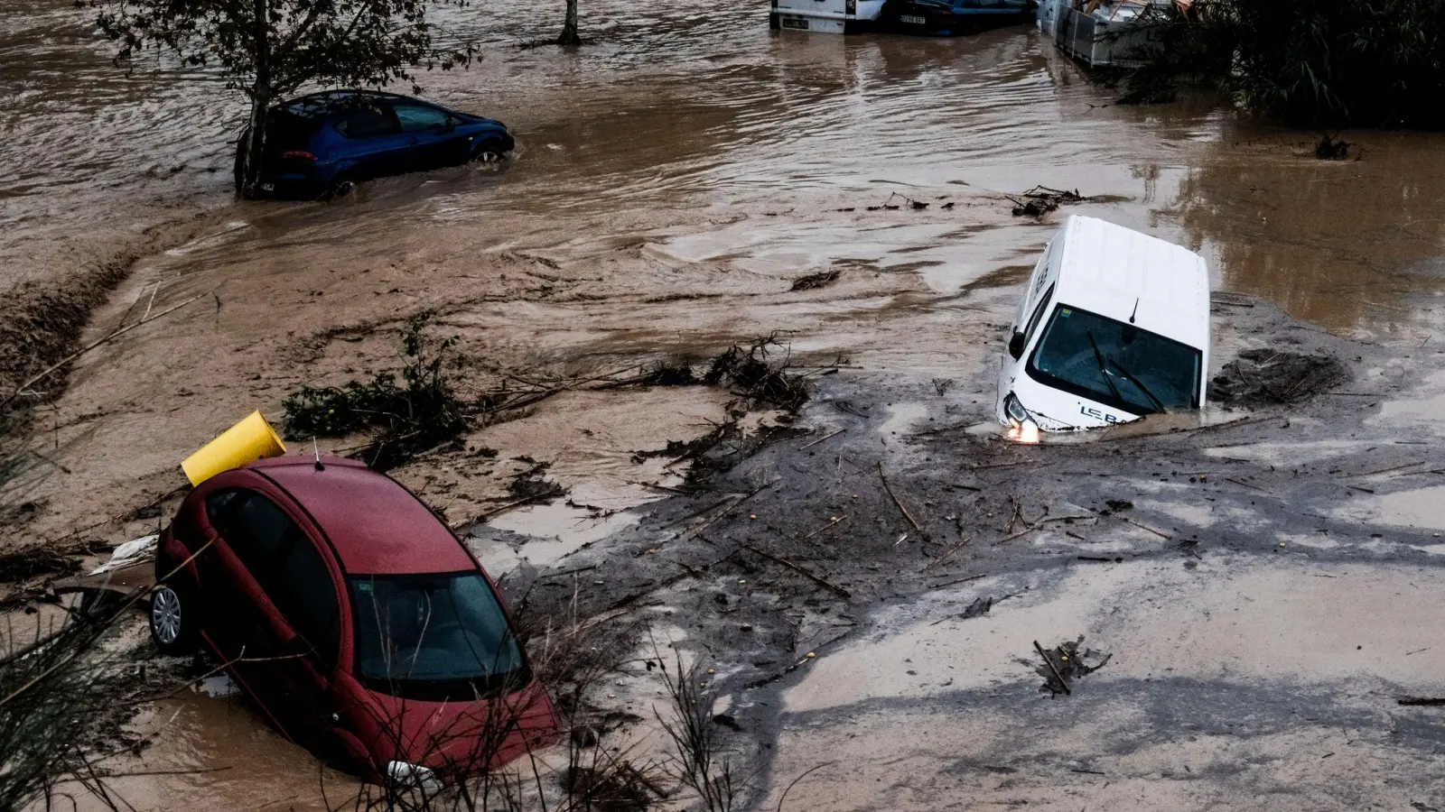 Wassermassen in Spanien (Foto: Gregorio Marrero/AP)