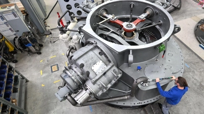 Die Unternehmen in Deutschland sind zufriedener mit ihren aktuellen Geschäften. (Archivbild) (Foto: Bernd Weißbrod/dpa)