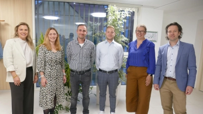 Freuen sich auf ihre neue Aufgabe als Stadträtinnen und -räte (von links): Katharina Döppert-Fenner, Julia Mollwitz, Daniel Hegwein, Philipp Moll, Gudrun Schiestl-Frank und Martin Hofmann. (Foto: Helmut Meixner)