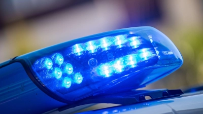 Unfall zwischen Bahn und Bus in Hamburg. (Symbolbild) (Foto: Lino Mirgeler/dpa)