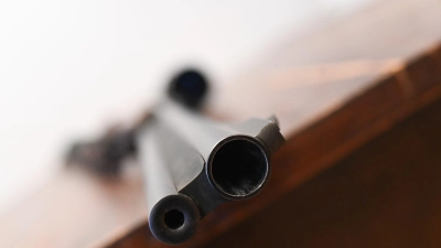 War die Anwendung der Notwehr gerechtfertigt und verhältnismäßig? Vor Gericht kann diese Frage eine entscheidende Rolle spielen. (Foto: Marius Becker/dpa/dpa-tmn)